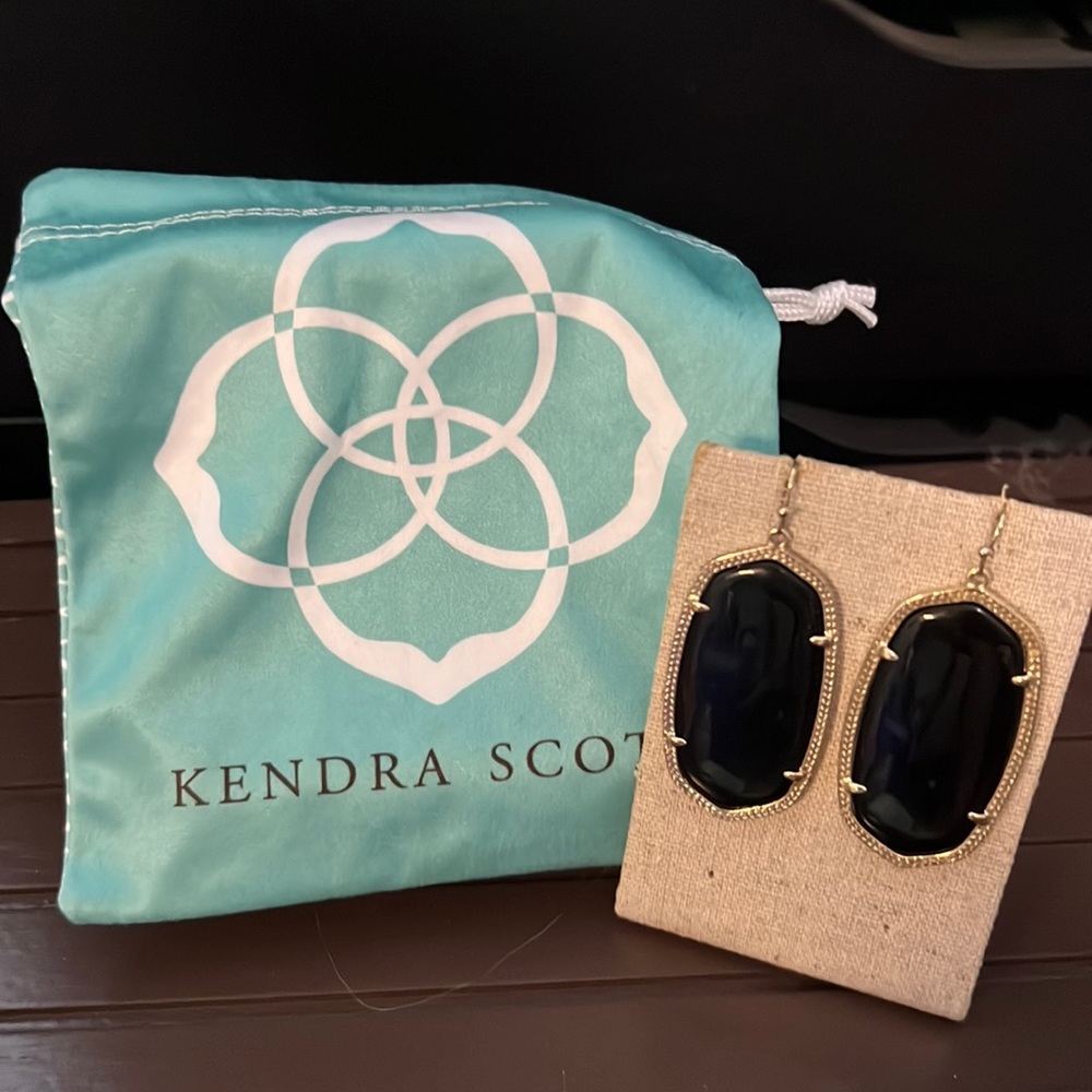 Kendra Scott Danielle Earrings - black stone